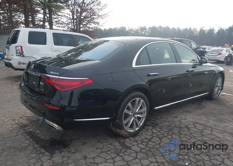 2025 Mercedes-Benz S 580 4Matic z USA, uszkodzony, nr VIN W1K6G7GB2SA324351